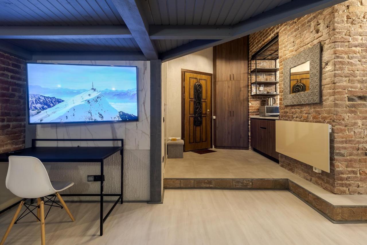 Apartment Lesi With Terrace Lviv